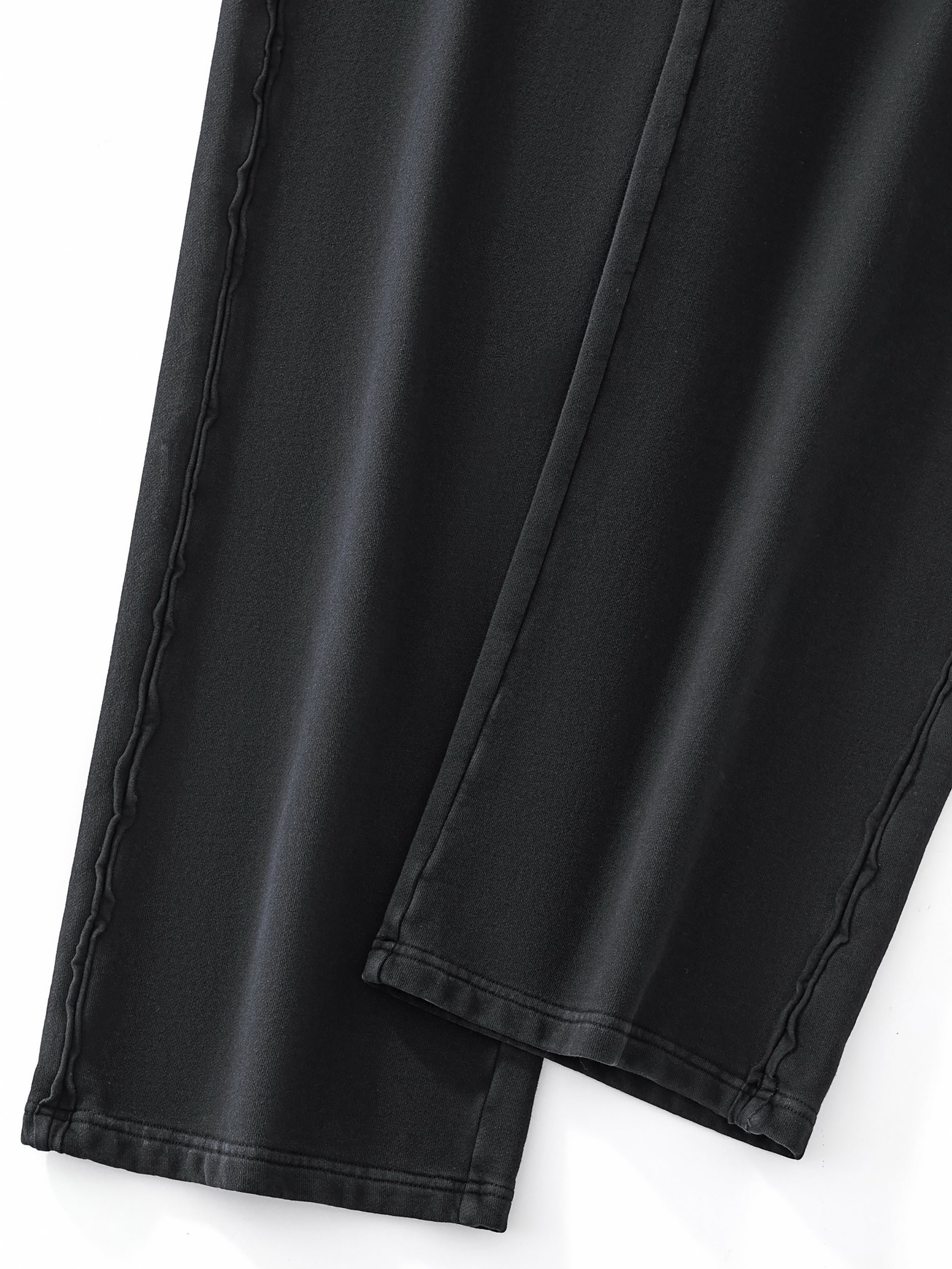 Men’s Raw-Seam Enzyme Washed Sweatpants